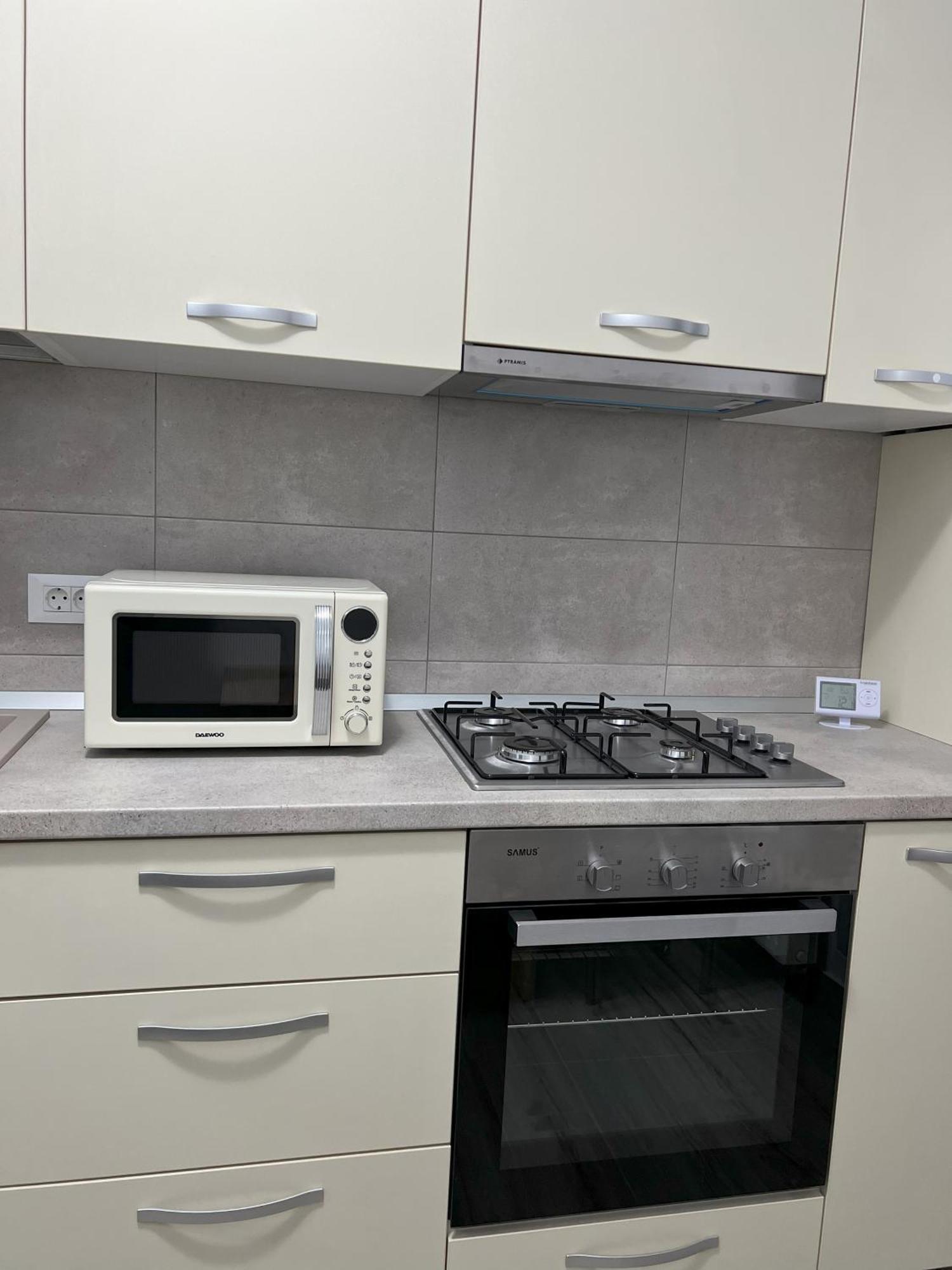 Refined Studio Haven At Exigent Plaza - 08 布加勒斯特 外观 照片